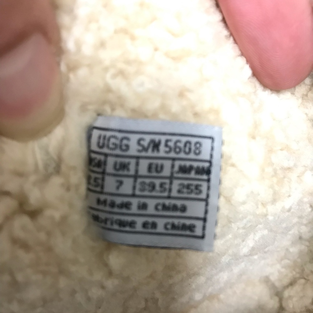 Ugg snow boots - Picture 3 of 6